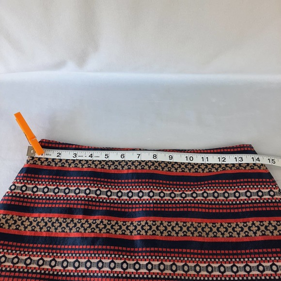 5 For $20.00 Sale Ann Taylor LOFT Aztec Print Knit Mini Pencil Skirt - Picture 6 of 8